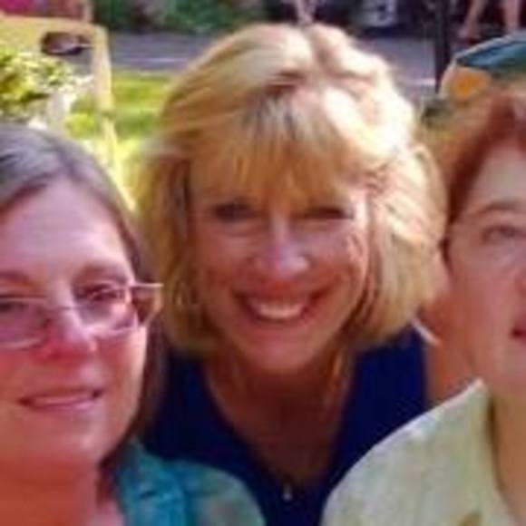 Meet your Posher, Pam - Picture 1 of 1